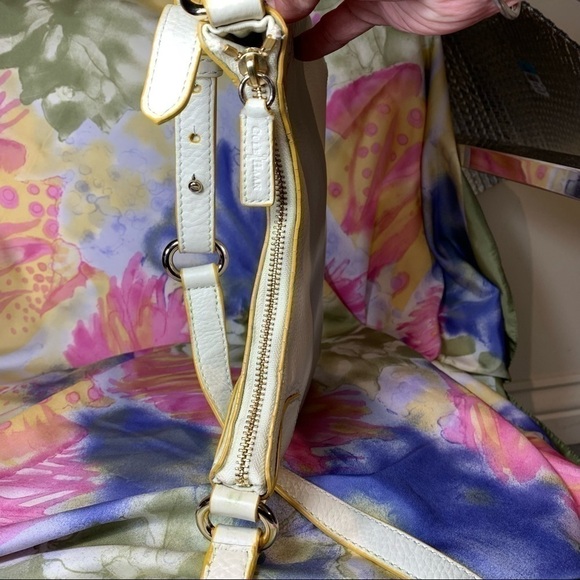 𝅺cole Haan Off White Leather Shoulder Bag Zippered Crossbody - Picture 5 of 8